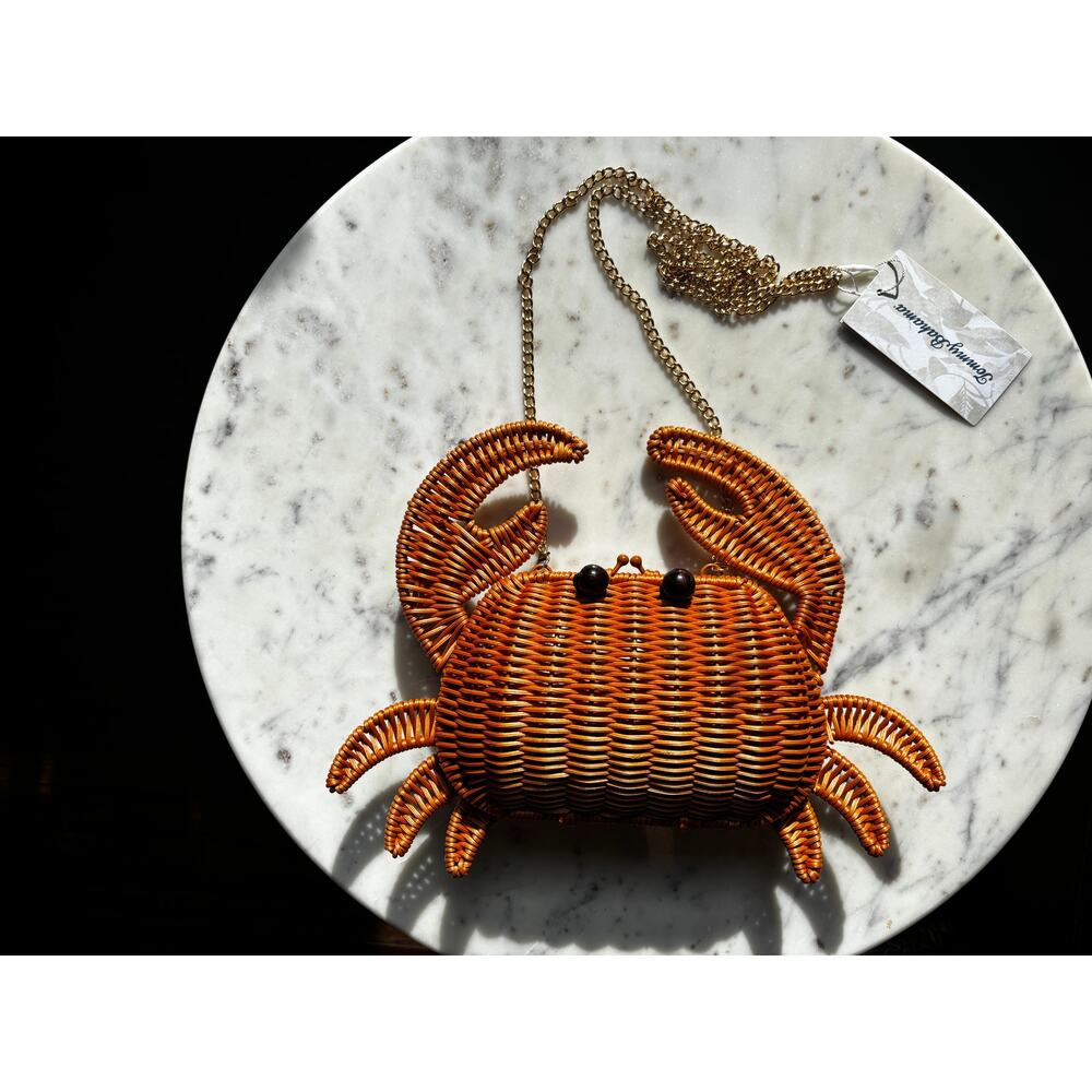NWT Tommy Bahama Womens woven CrabShaped Wicker Handbag TikTok viral Coastal Fun - Picture 3 of 17